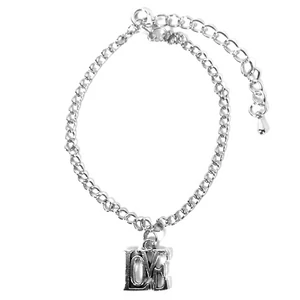 Kép 1/3 - love-felirat-charm-karkoto-arany-vagy-ezust-szinben