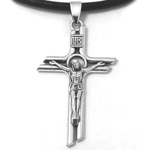 Antik nagy kereszt Jézus medál lánccal vagy kulcstartóval, ezüst színben