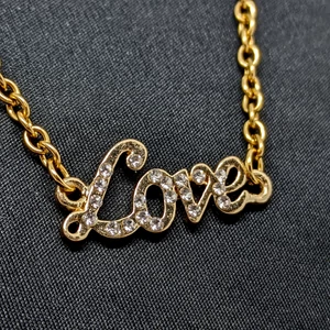 Kép 2/2 - arany-színű-love-medál
