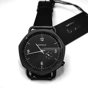 Kép 2/6 - Komono elegáns fekete cseppálló uniszex nagyszámlapos karóra (41mm)