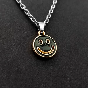 Kép 2/2 - smiley-gyerek-nyaklanc-medallal