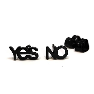 Kép 2/4 - Yes-No nemesacél fülbevaló, fekete színű