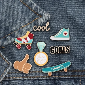 Kép 5/5 - 'Cool' kitűző