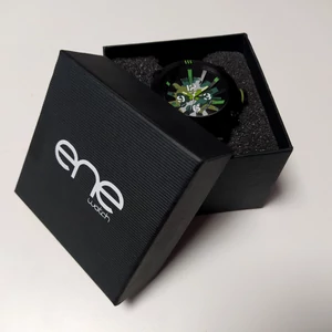Kép 3/4 - ENE cseppálló 2020 design férfi karóra dobozban, (51 mm)