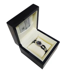 Kép 4/5 - Laura Biagiotti fonott bőrszíjas, ultra trendi luxus női karóra (22 MM) dobozzal, fekete