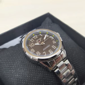 Kép 3/3 - Chronotech, cseppálló fémszíjas női óra, (29 MM) - 3 ATM, dobozzal