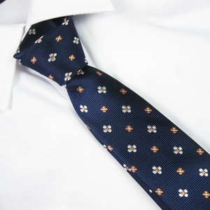 sötétkék virágos nyakkendő