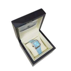 Kép 4/4 - Laura Biagiotti bőrszíjas, ultra trendi luxus női karóra (33 MM) dobozzal, kék