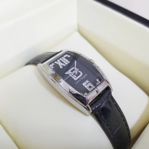 Kép 2/3 - Laura Biagiotti bőrszíjas, ultra elegáns luxus női karóra (23 MM) dobozzal