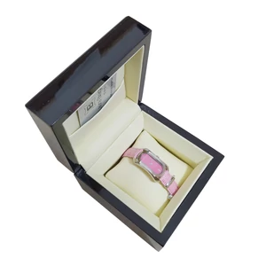 Kép 3/3 - Laura Biagiotti bőrszíjas, ultra elegáns luxus női karóra (22 MM) dobozzal