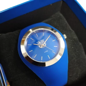Kép 2/3 - Eredeti Radiant (Barcelona) cseppálló uniszex szilikonszíjas karóra (38 MM) - 3ATM