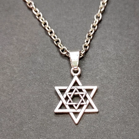 dávid-csillag-medál-nyaklánccal