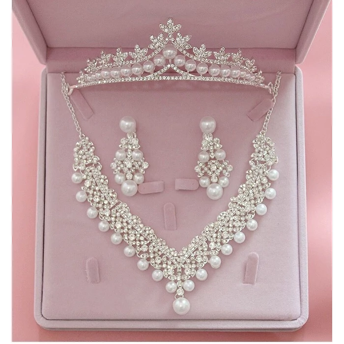 esküvői-szett-nyaklánc-fülbevaló-és-tiara