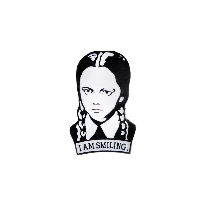 Addams-wednesday-kitűző