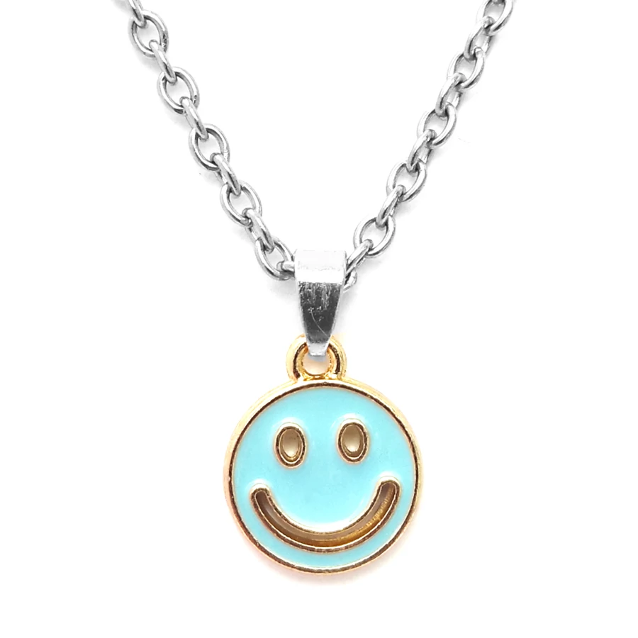 Kék smiley medál ezüst színű lánccal