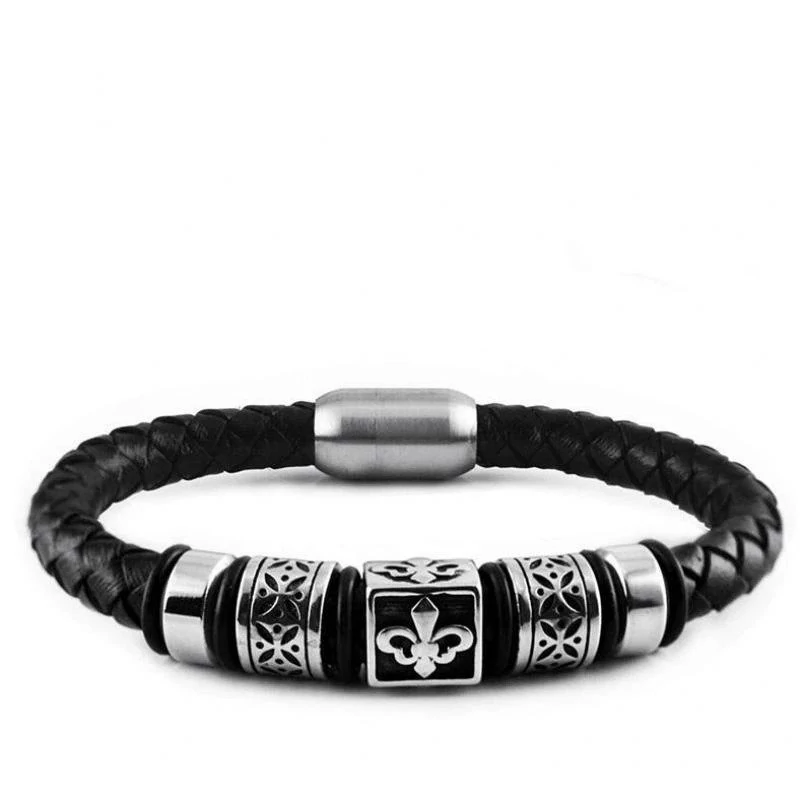Fém és műbőr punk rock férfi karkötő francia liliom díszítéssel, 22 cm