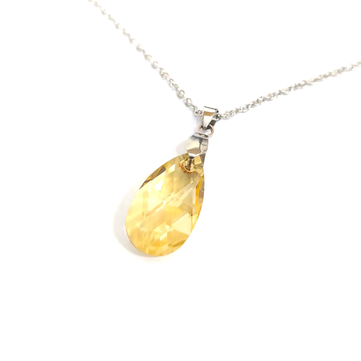 Swarovski fazettált arany színű csepp medál nyaklánccal